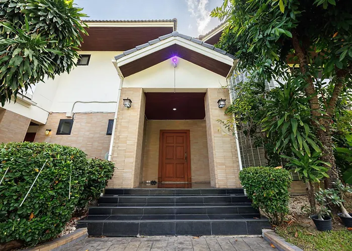 Villa Manor One曼谷壹号庄园 *