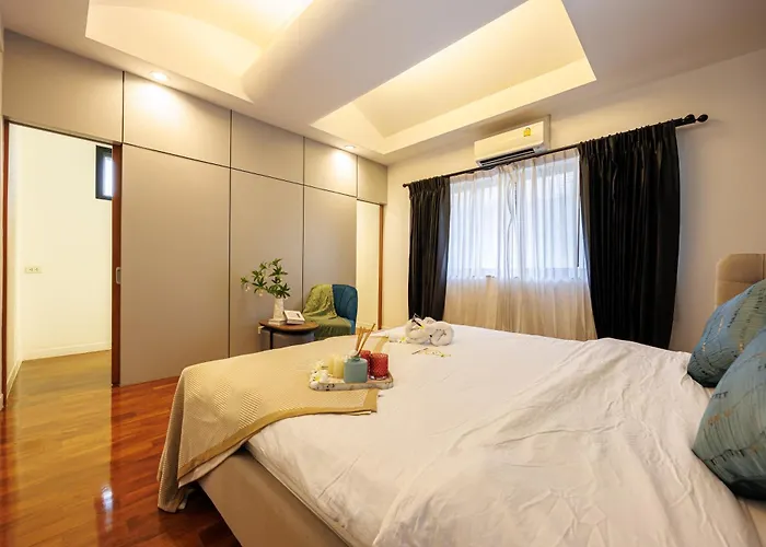 Villa Manor One曼谷壹号庄园 *